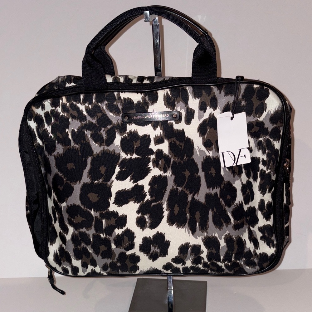 DVF lingerie travel case